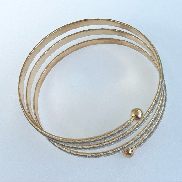 Vintage Spiral Gold Tone Bangle Glitters Three Layers 8” - Picture 8 of 8